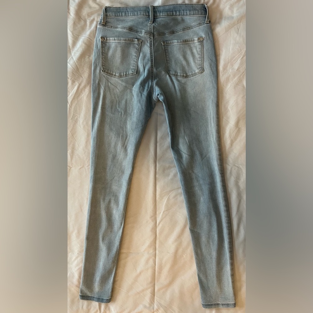 Old Navy youth skinny jeans. Size 14.